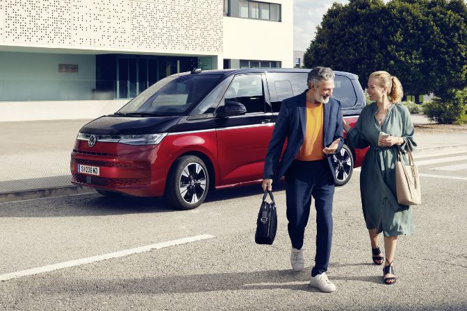 Der%20ger%E4umige%20VW%20Multivan%20Life.%20Jetzt%20bei%20unseren%20Mobilit%E4tswelten%20in%20Wieselburg%20und%20Scheibbs%20entdecken.